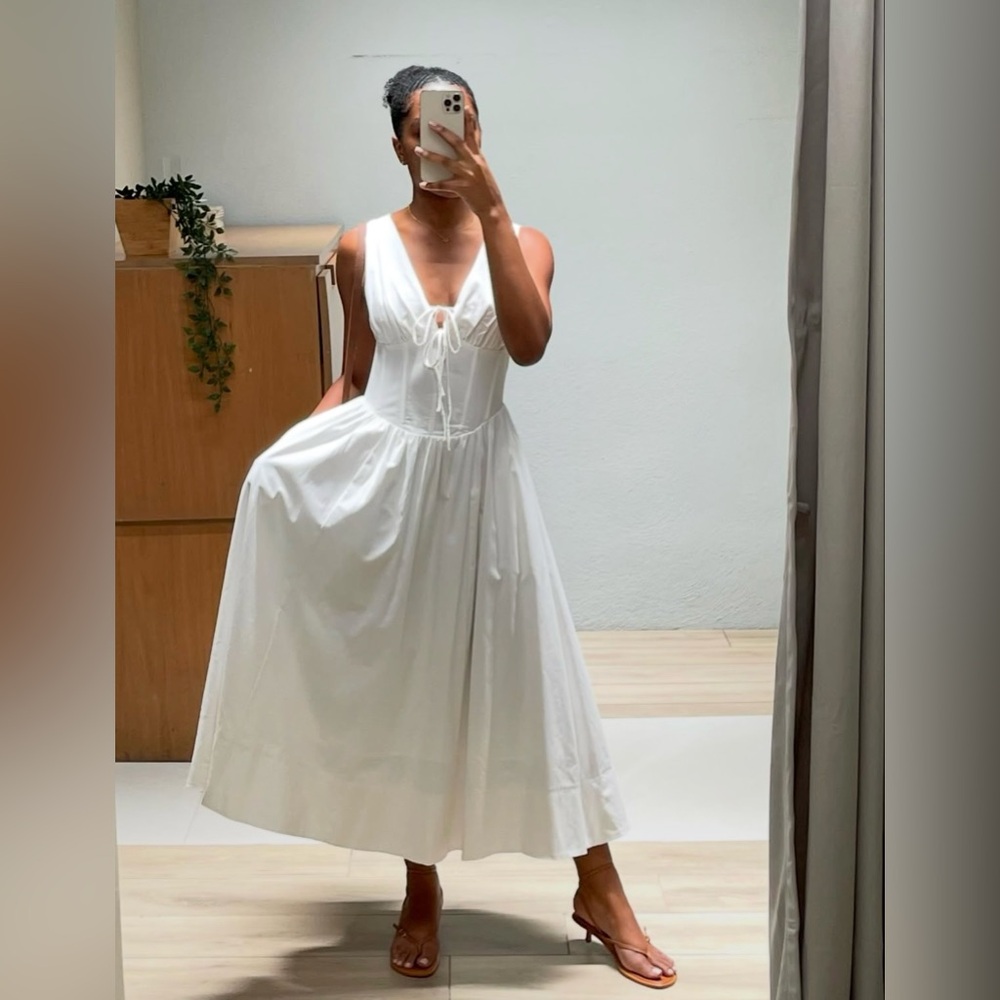 Moon River V Neck Corset Midi Dress - Picture 14 of 16